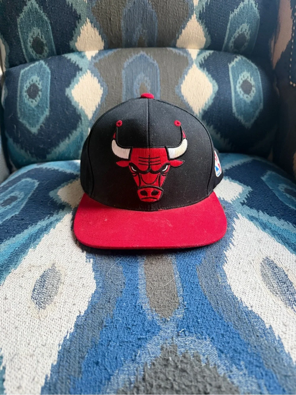 Mitchell & Ness Chicago Bulls Black & Red Snapback Hat